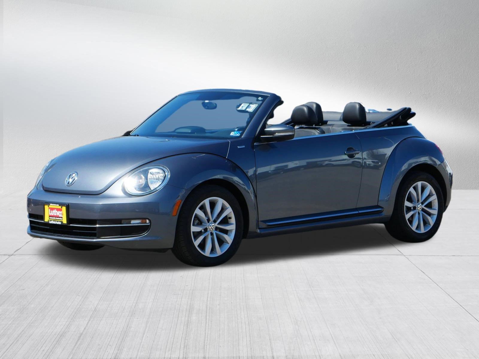 Used 2013 Volkswagen Beetle TDI image 3