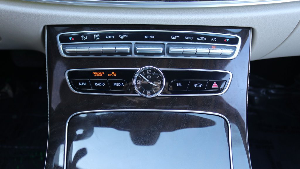 Used 2020 Mercedes-Benz E 350 Sedan image 26