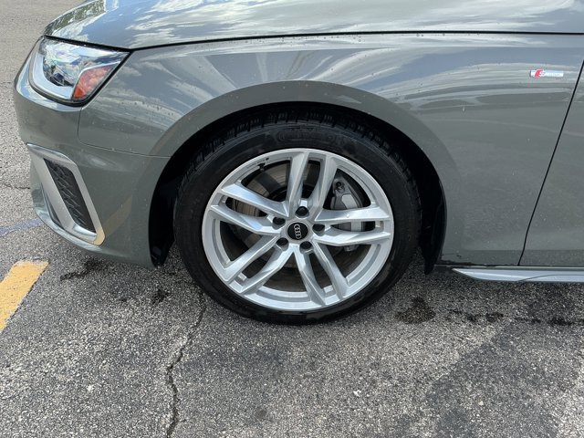 Used 2023 Audi A4 2.0T Premium Plus w/ Premium Plus Package image 9