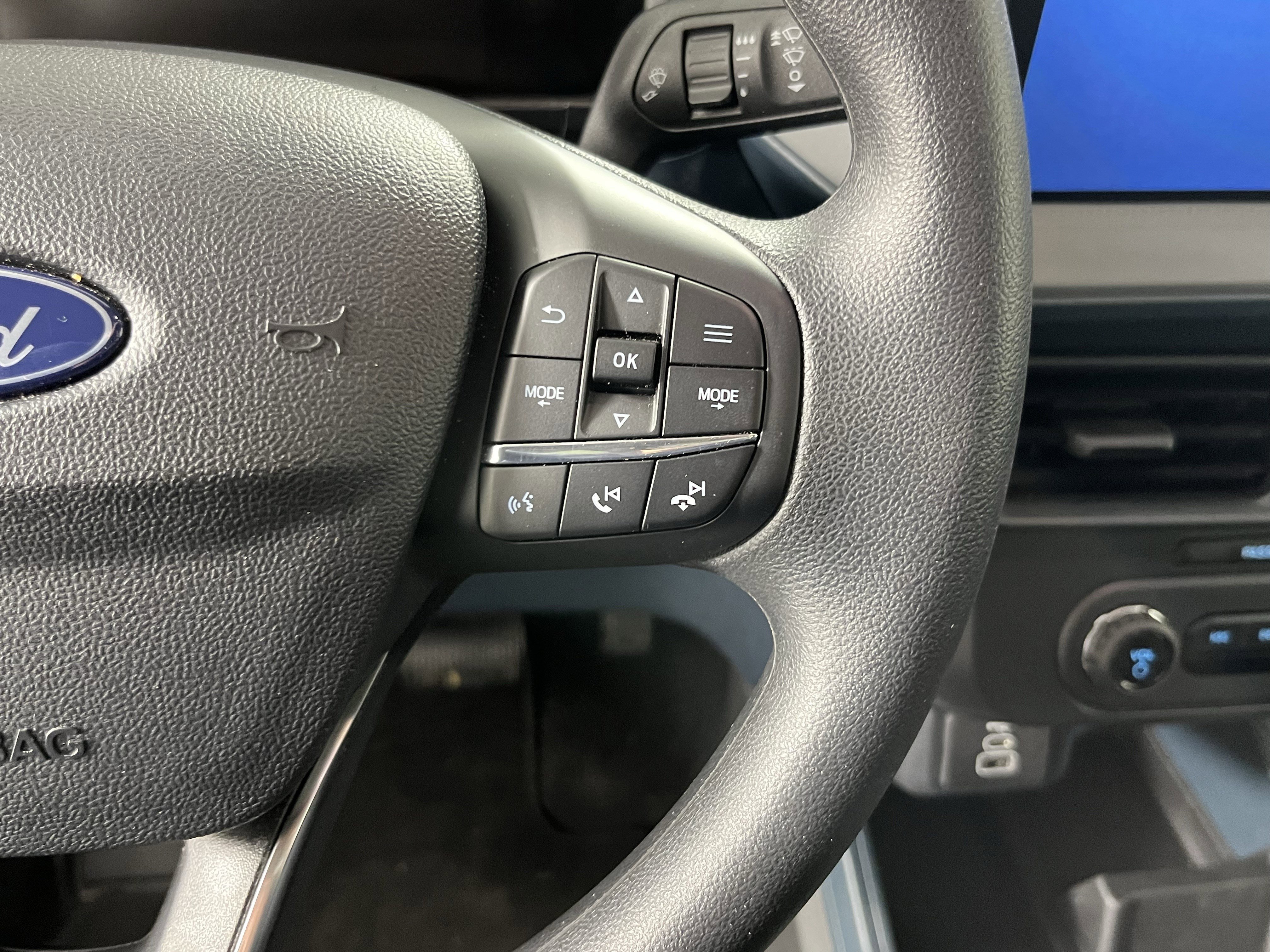 Used 2025 Ford Maverick XL w/ Equipment Group 101A AWD/4WD image 19