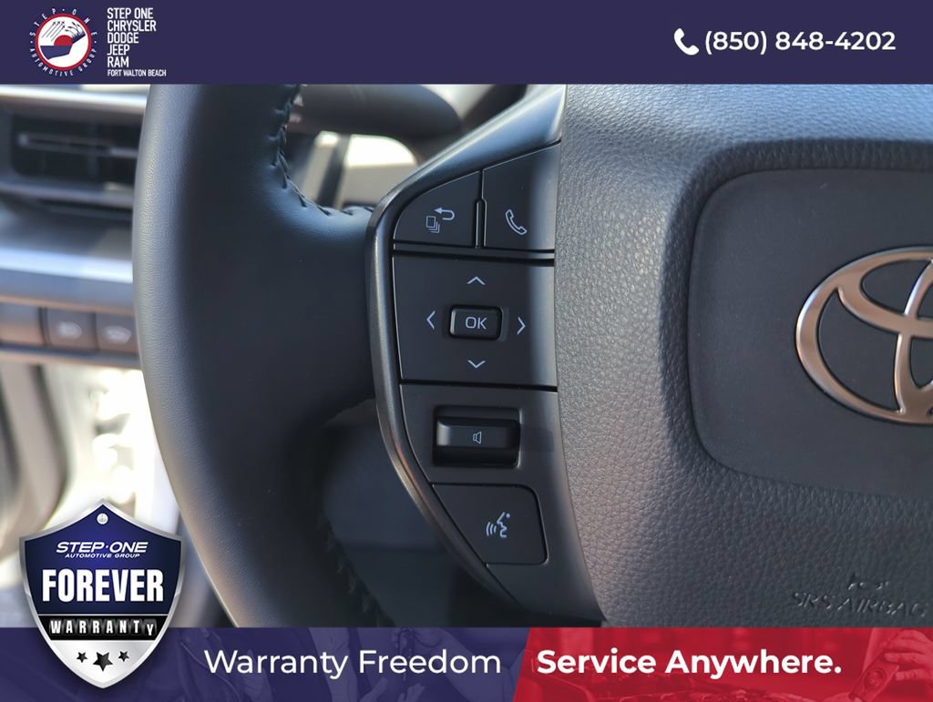 Used 2025 Toyota Prius LE FWD image 20