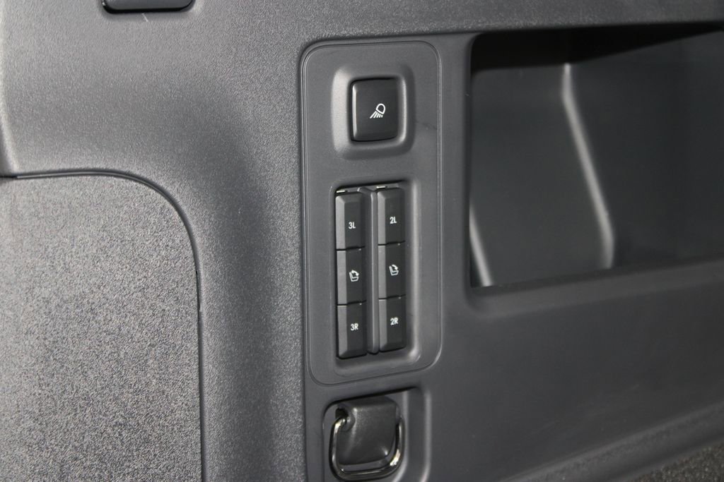 Used 2025 Lincoln Navigator Reserve w/ Jet Appearance Package image 13