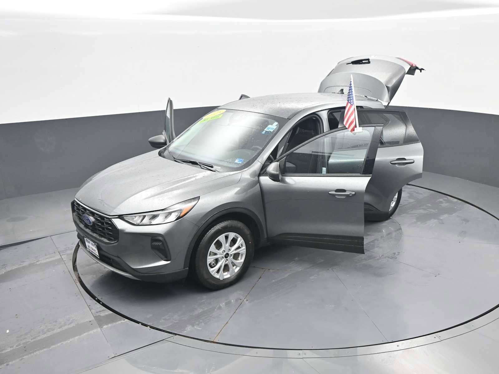 Used 2025 Ford Escape Active AWD/4WD image 45