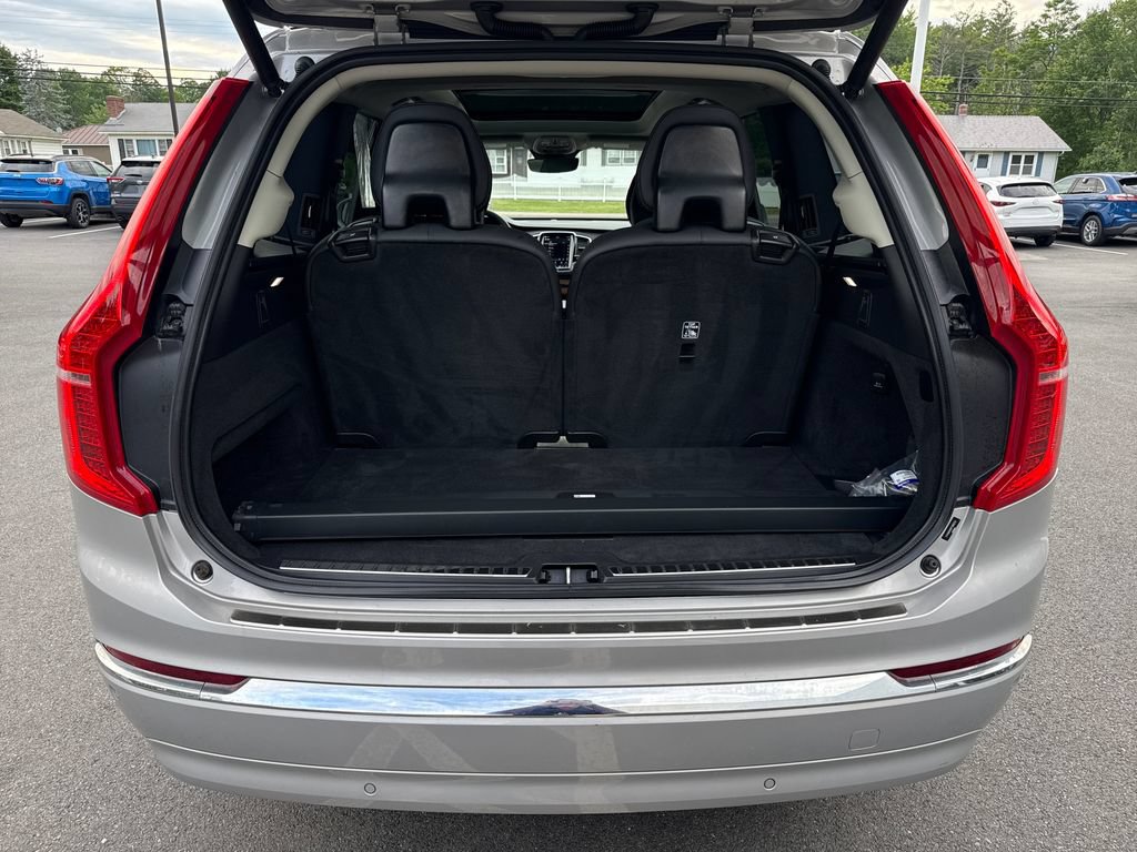 Used 2023 Volvo XC90 T8 Plus w/ Protection Package Premier AWD/4WD image 21
