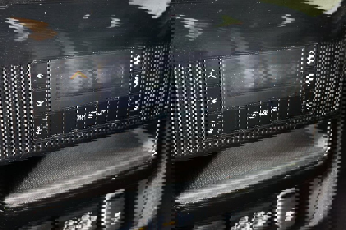 Used 2024 Jeep Wagoneer L Series III w/ Flexible Seating Group image 34