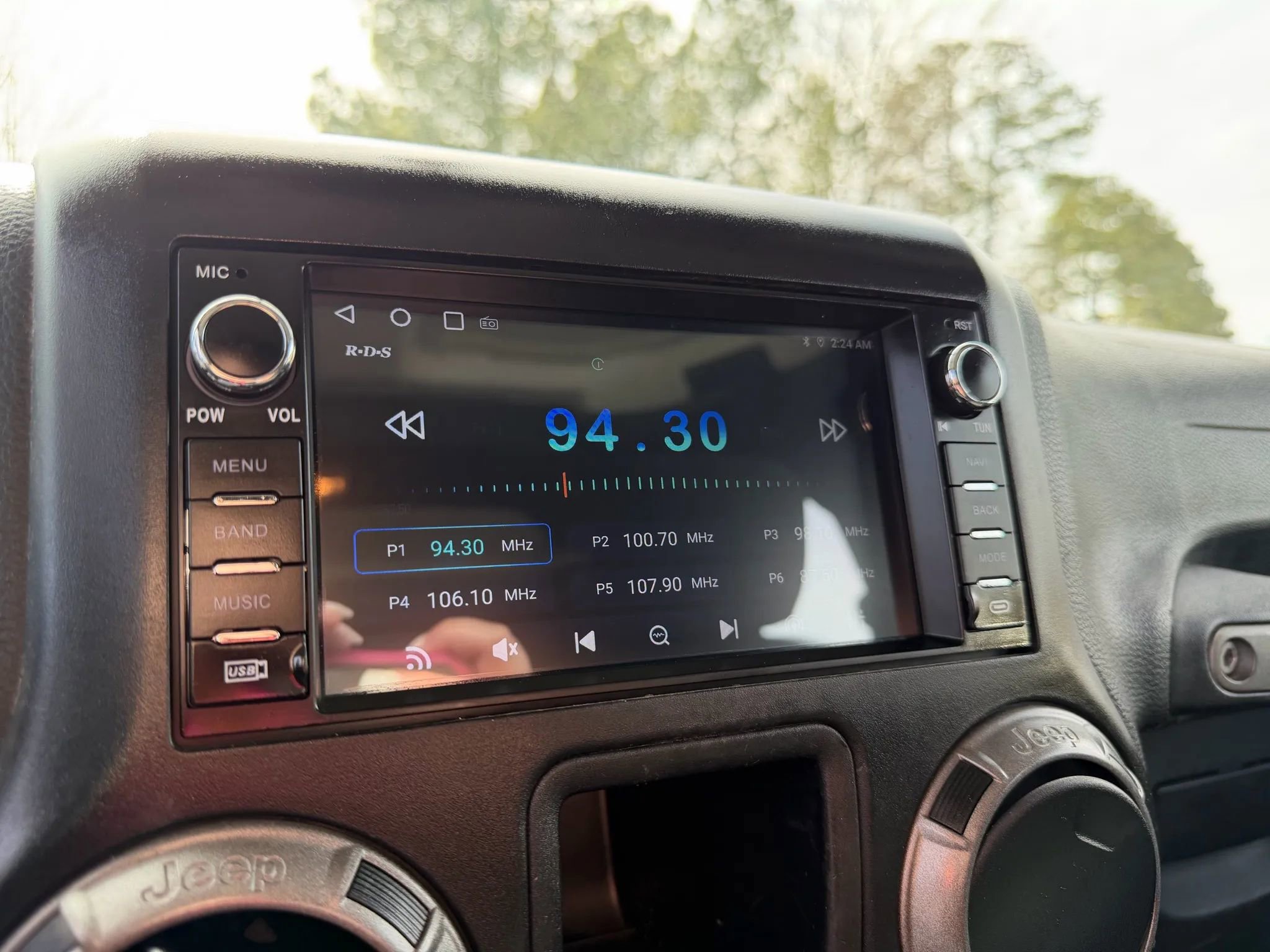 Used 2015 Jeep Wrangler Unlimited Sport image 17