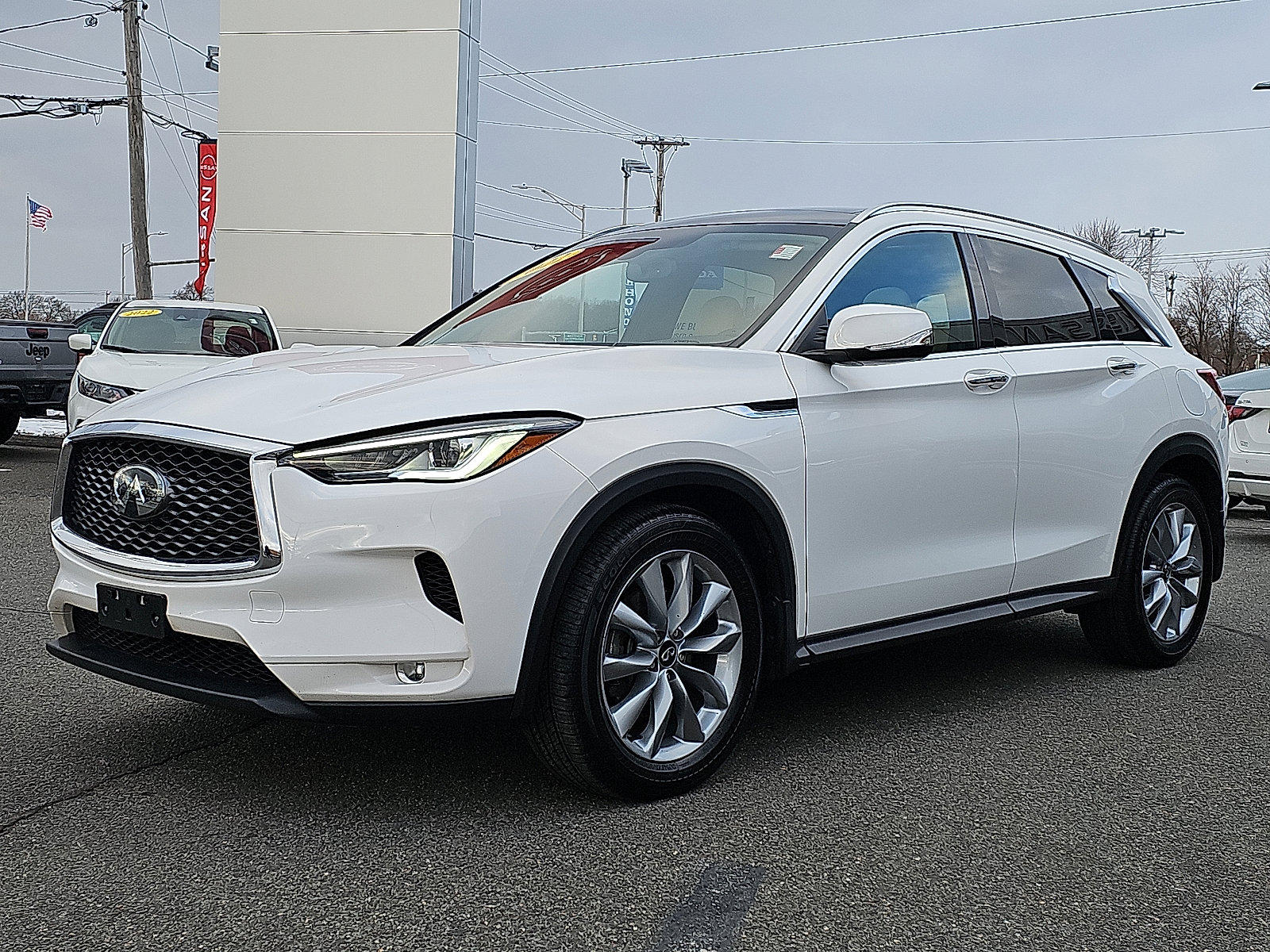 Used 2022 INFINITI QX50 Luxe w/ Cargo Package image 3