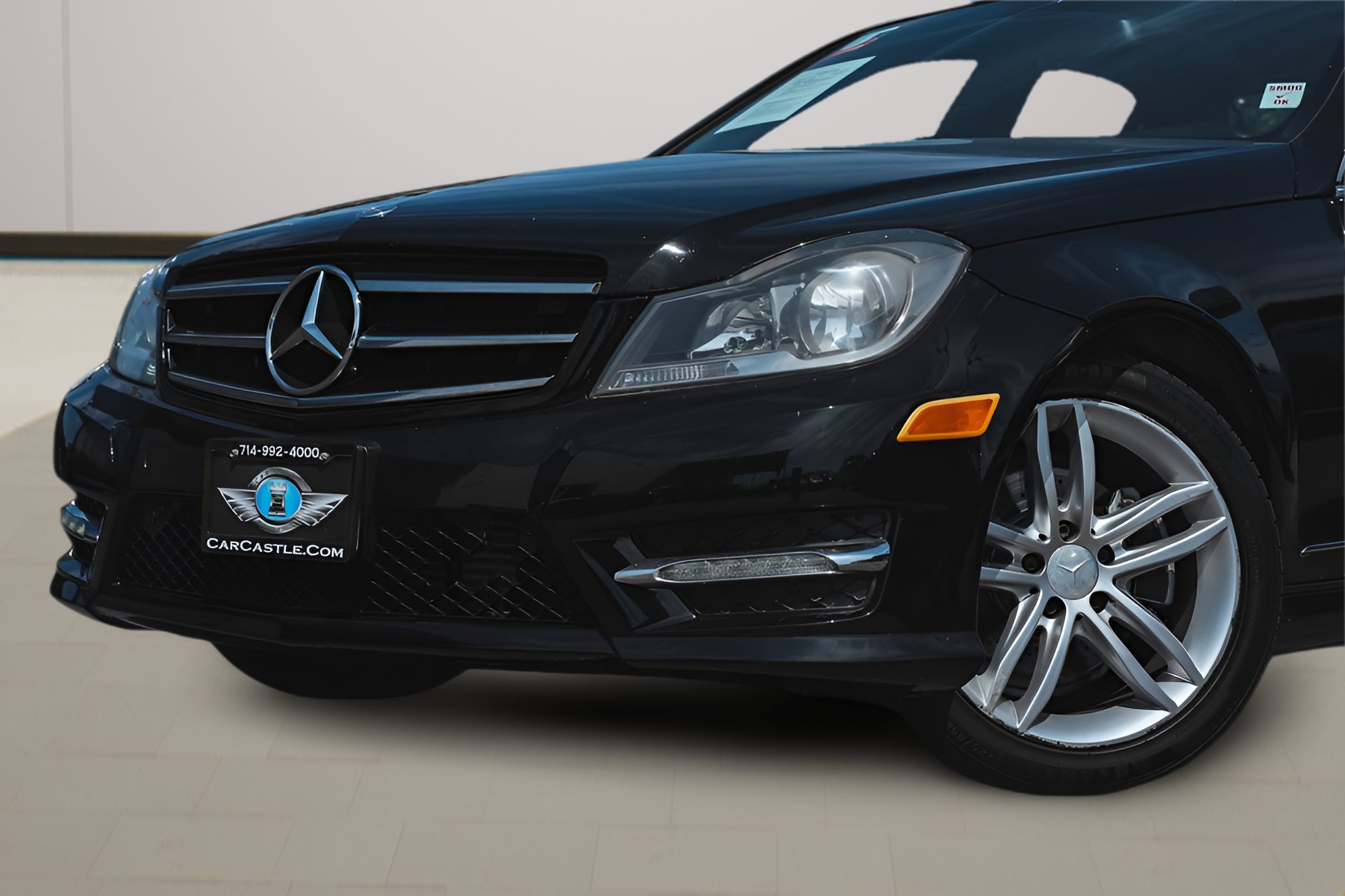 Used 2014 Mercedes-Benz C 250 Sedan image 2