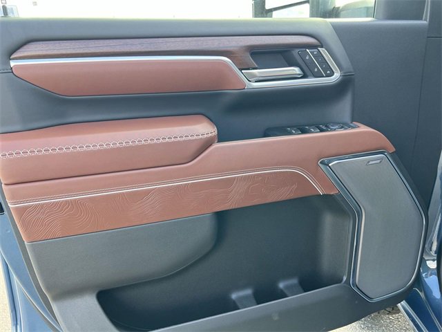 New 2026 GMC Sierra 2500 Denali Ultimate w/ Max Trailering Package image 10