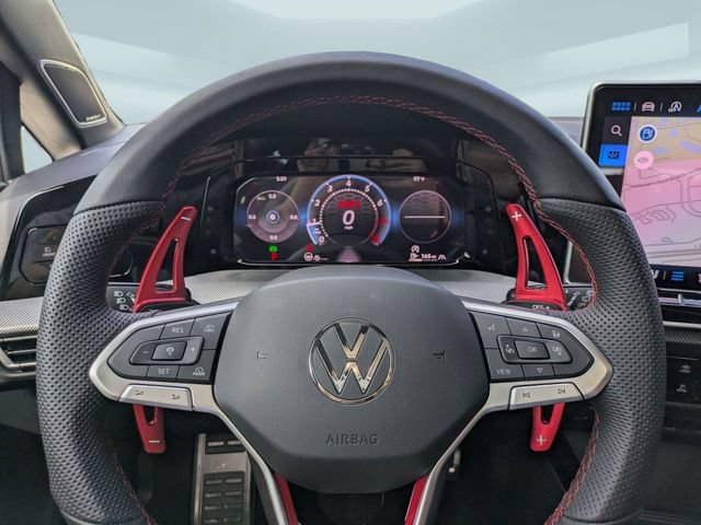 Used 2026 Volkswagen GTI SE FWD image 31