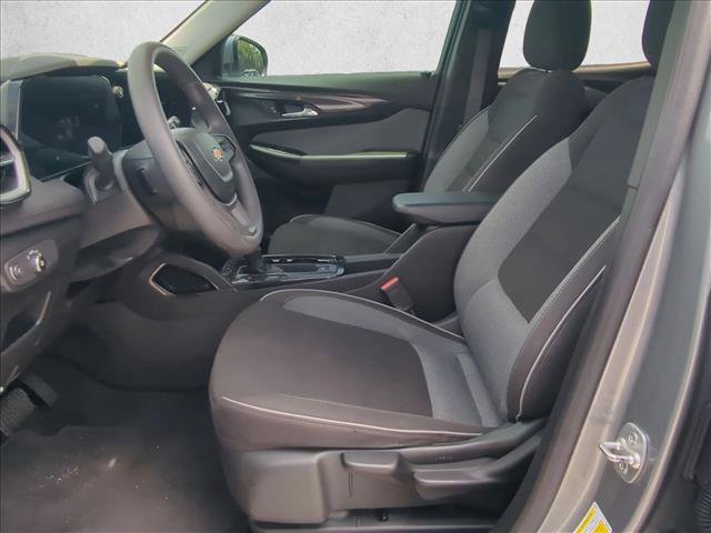 Used 2024 Chevrolet TrailBlazer LT w/ Driver Confidence Package FWD image 15