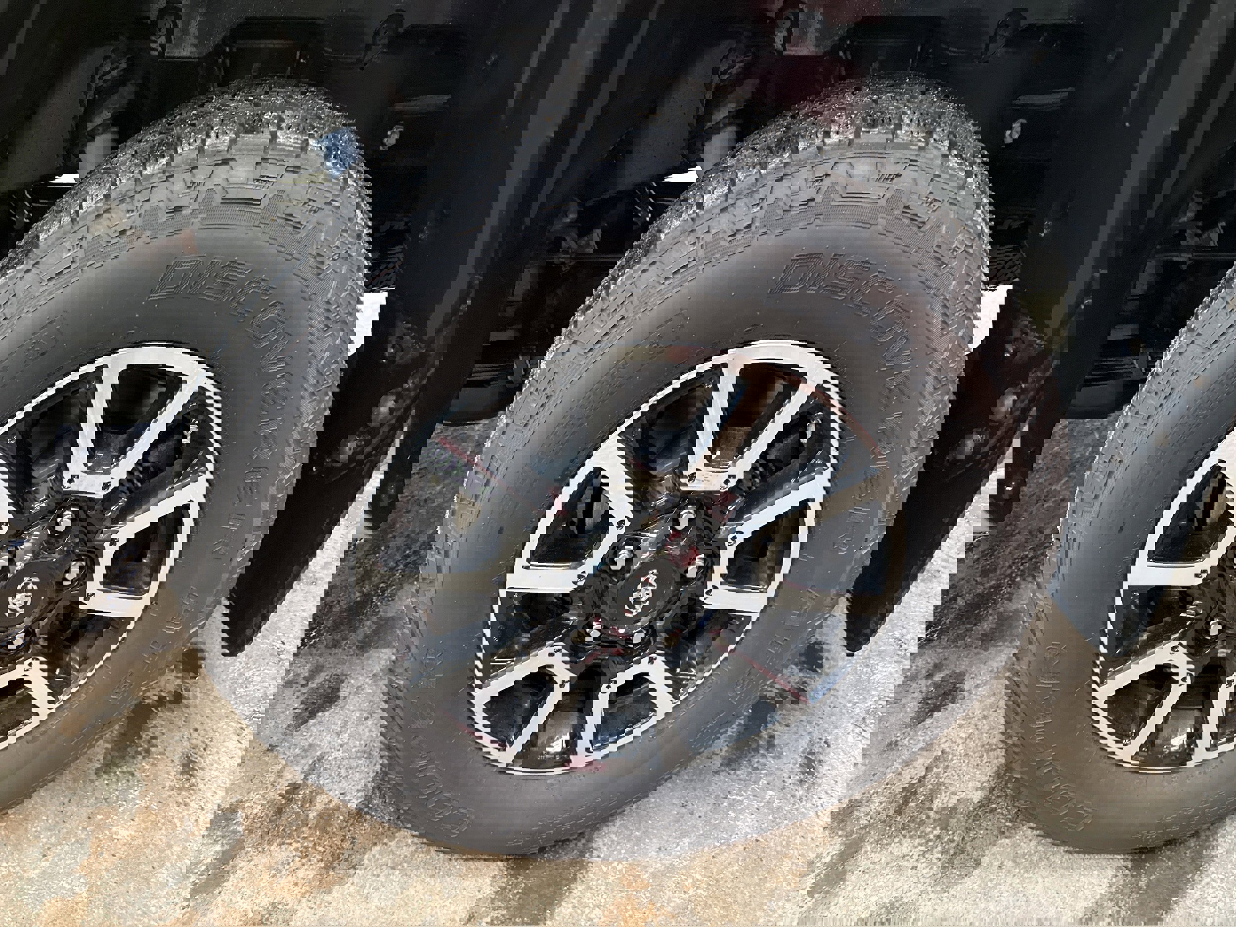 Used 2019 Toyota Tundra SR5 w/ TRD Off Road Package image 7