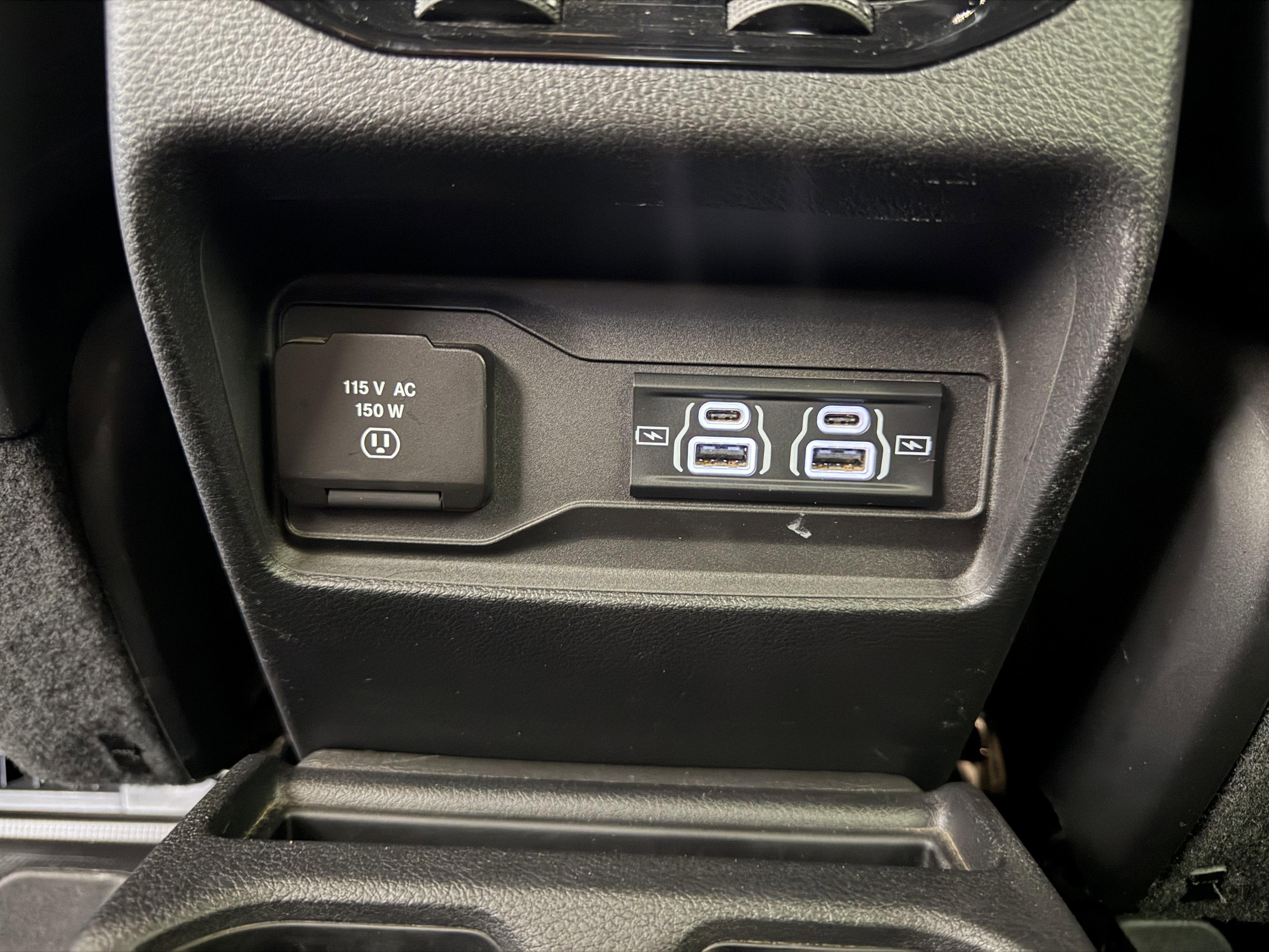 Used 2023 Jeep Grand Cherokee L Laredo image 28