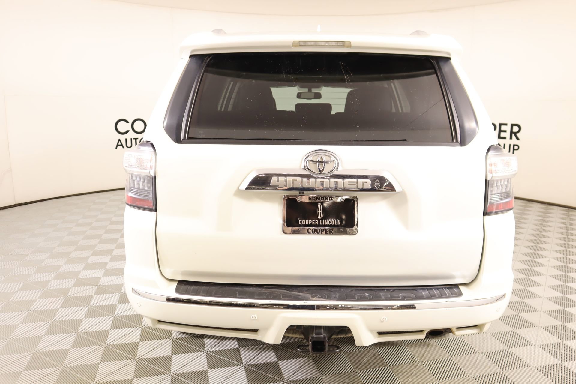 Used 2018 Toyota 4Runner Limited image 23
