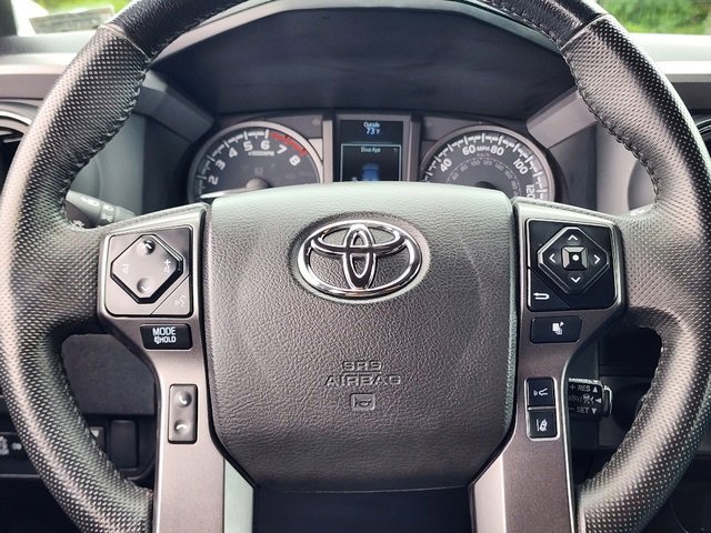 Used 2022 Toyota Tacoma TRD Off-Road image 28