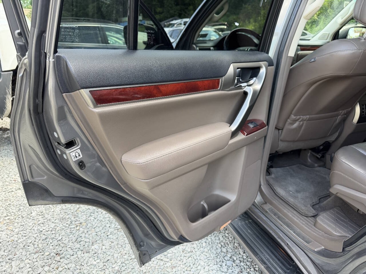 Used 2013 Lexus GX 460 w/ Comfort Plus Pkg AWD/4WD image 14
