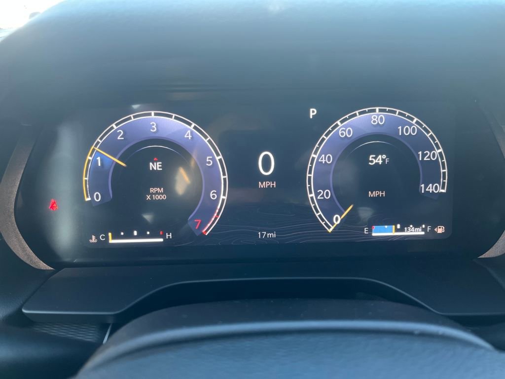 New 2025 Jeep Grand Cherokee Laredo image 6