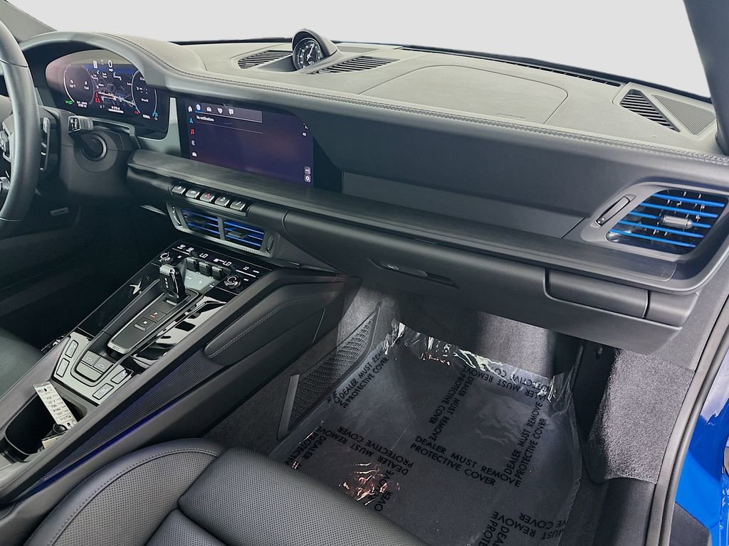 Used 2025 Porsche 911 Targa 4 GTS image 27