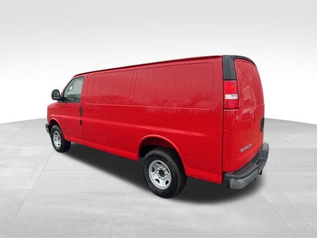 New 2026 GMC Savana 3500 w/ Driver Convenience Package RWD image 7