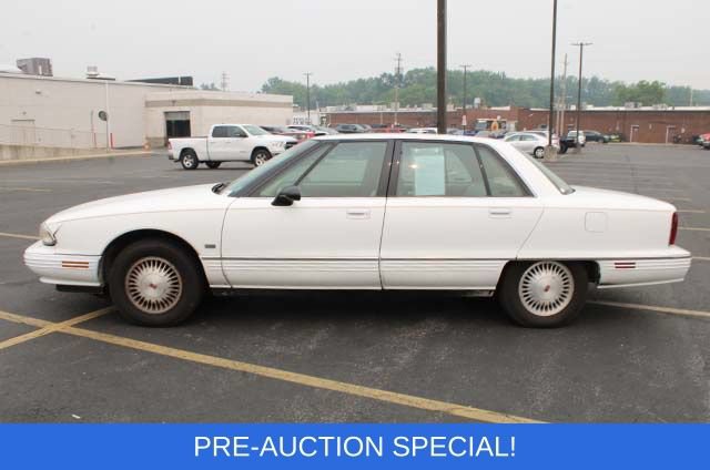 Used 1994 Oldsmobile Ninety-Eight Regency FWD image 7