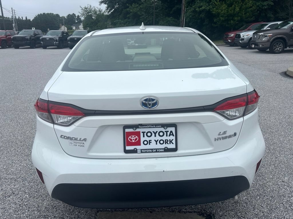 Used 2023 Toyota Corolla LE FWD image 4
