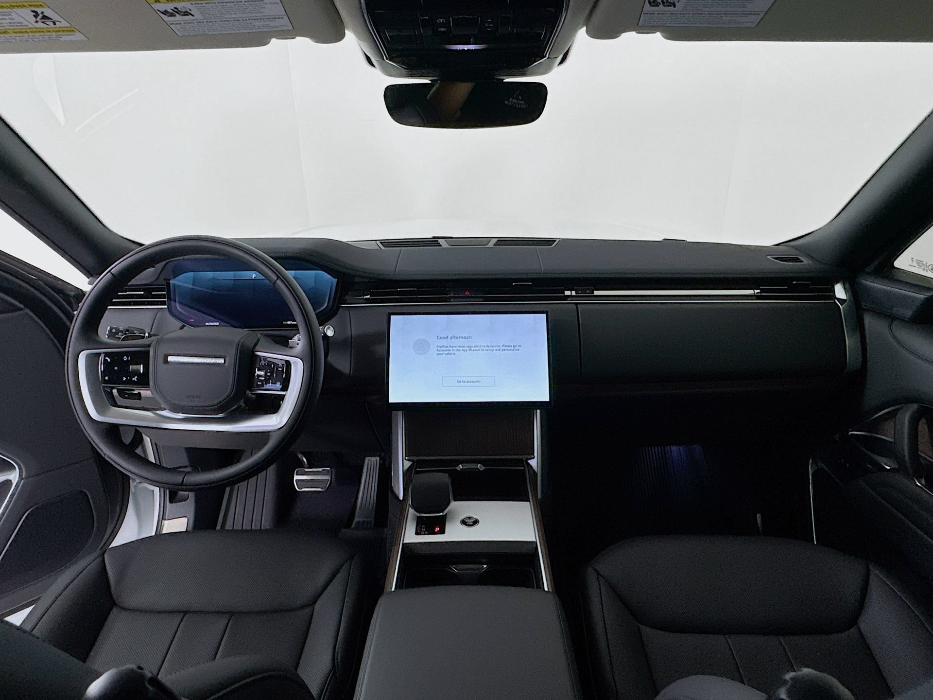 Used 2025 Land Rover Range Rover SE AWD/4WD image 21