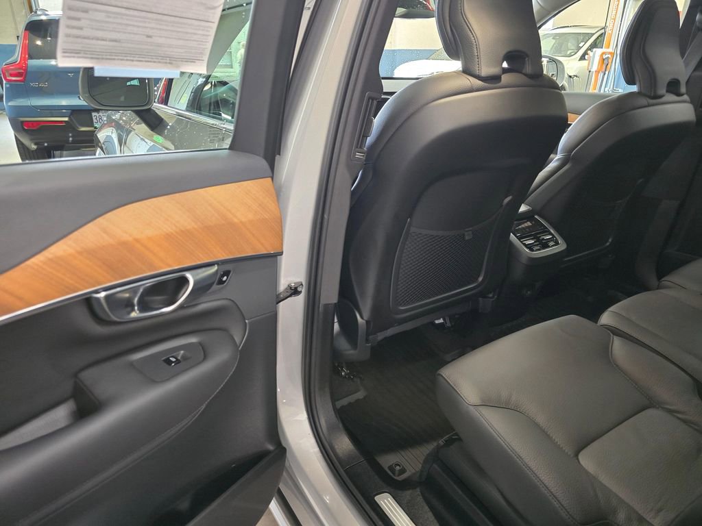Certified 2025 Volvo XC90 B6 Core w/ Climate Package image 15