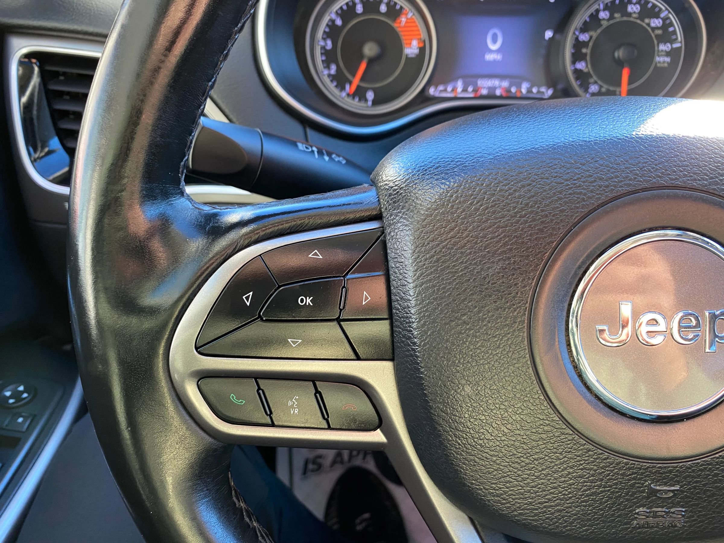 Used 2019 Jeep Cherokee Limited image 15