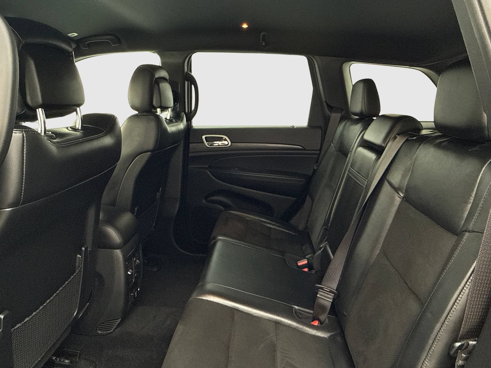 Used 2022 Jeep Grand Cherokee Laredo X RWD image 37