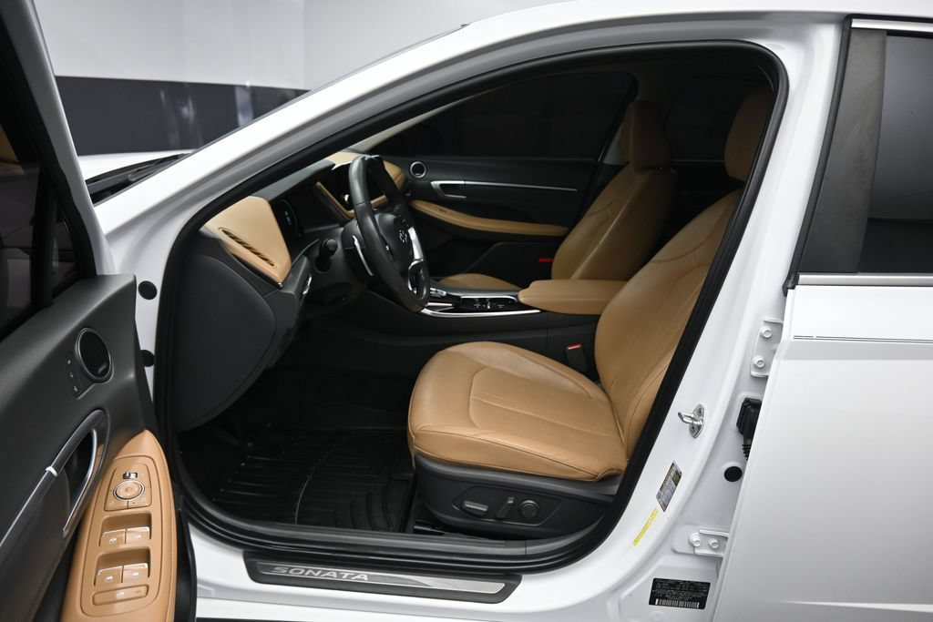 Used 2021 Hyundai Sonata Limited FWD image 12