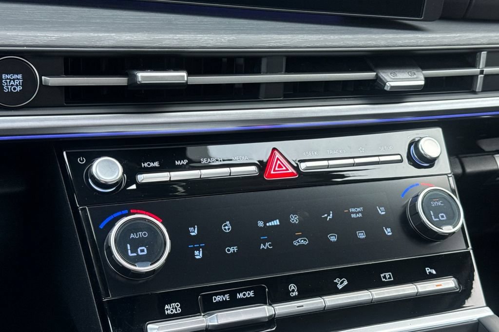 New 2026 Hyundai Santa Fe Limited FWD image 23