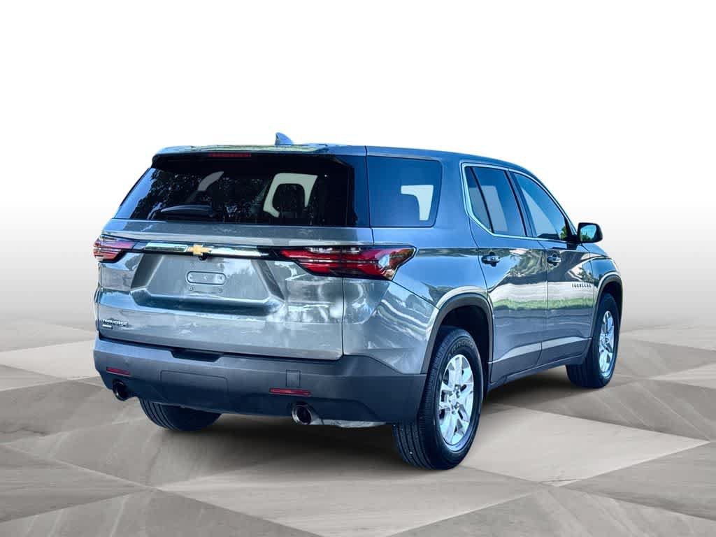 Used 2024 Chevrolet Traverse LS FWD image 8