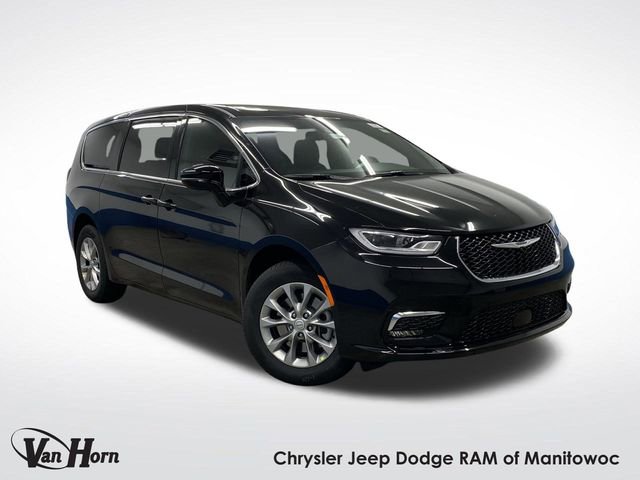 New 2025 Chrysler Pacifica Select