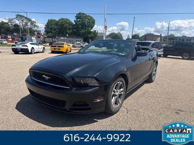 Used 2014 Ford Mustang Premium RWD image 2