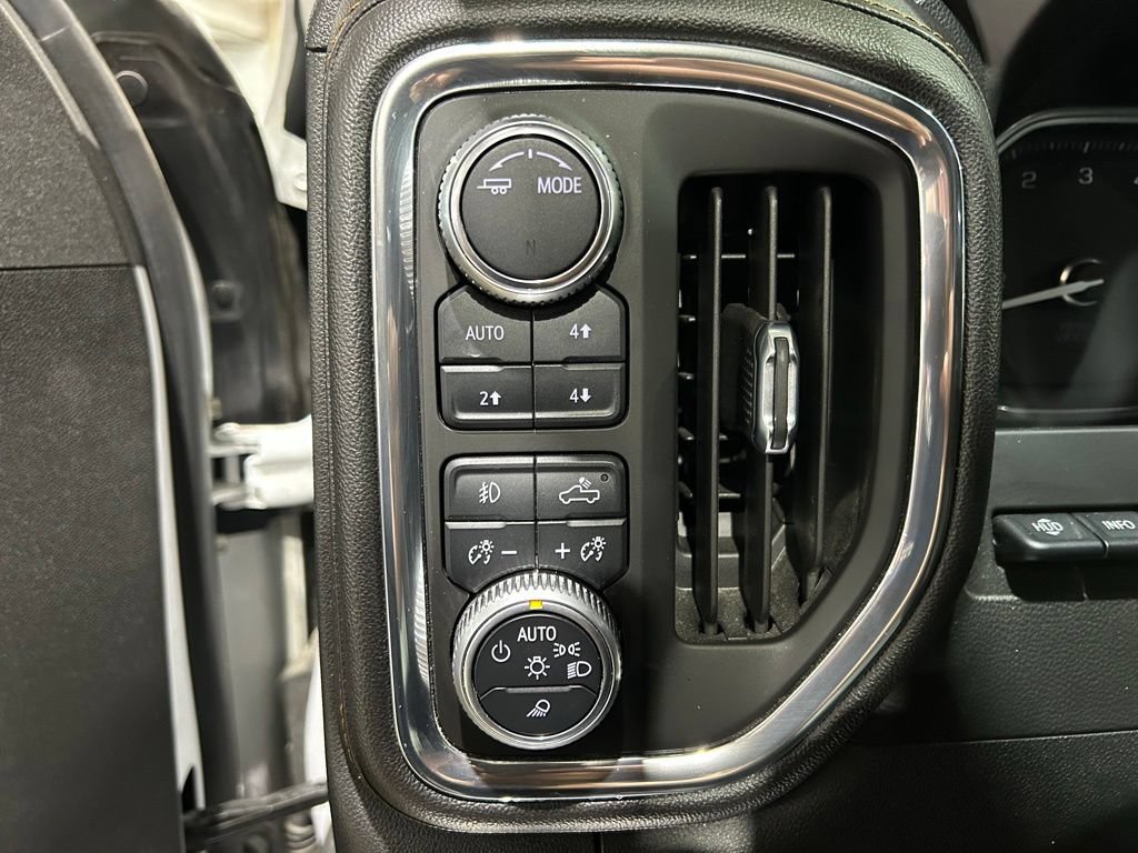 Used 2020 GMC Sierra 1500 AT4 w/ AT4 Premium Package AWD/4WD image 26