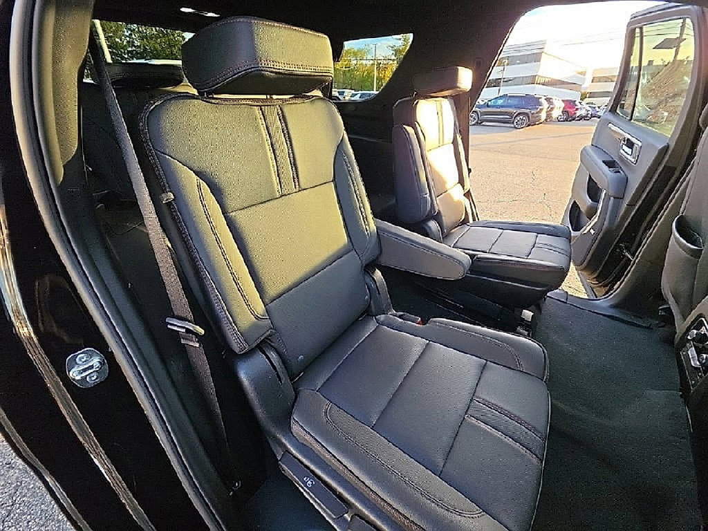Used 2026 Chevrolet Tahoe RST w/ Comfort Package AWD/4WD image 43