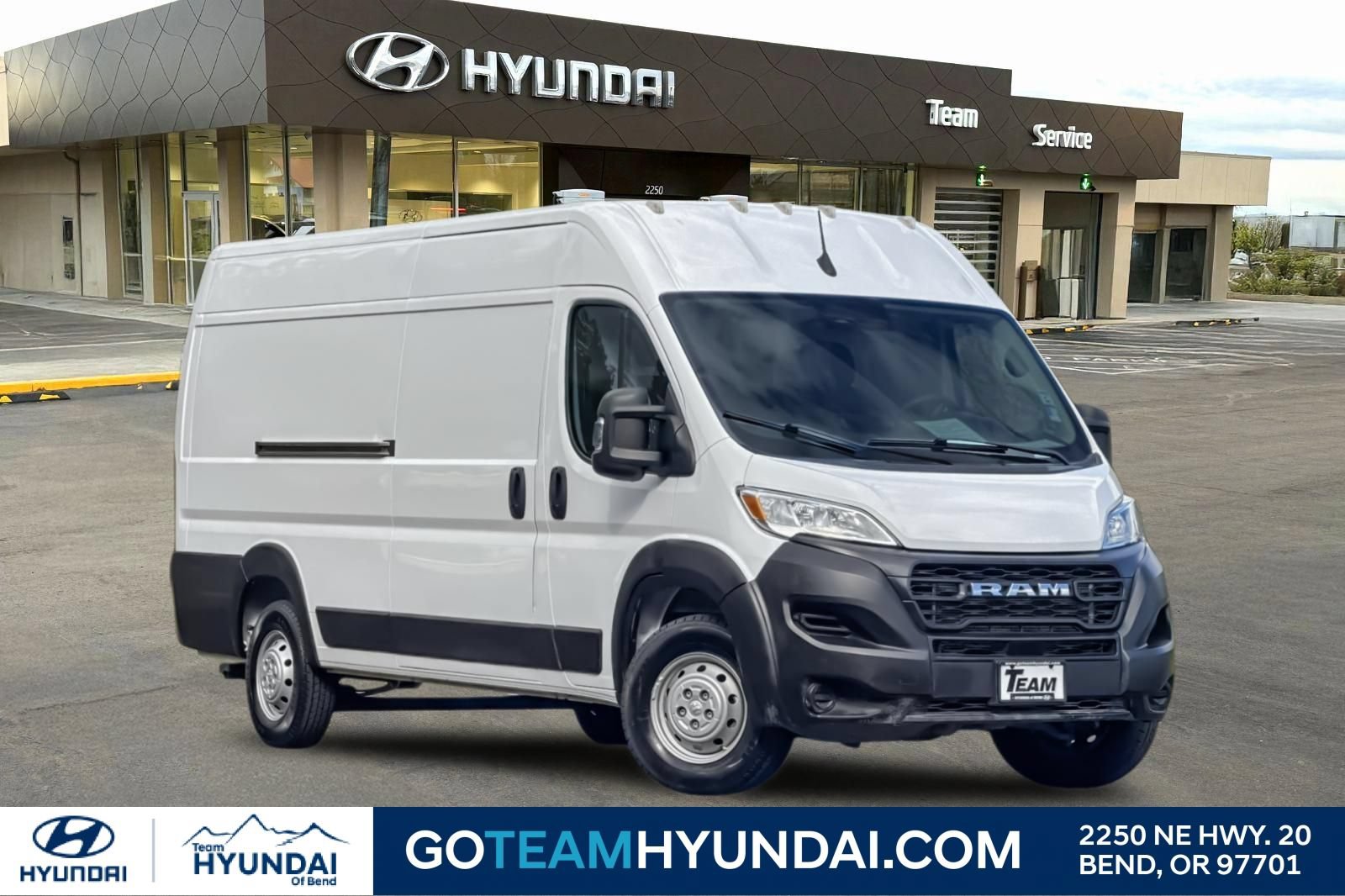 Used 2023 RAM ProMaster 3500 FWD image 1