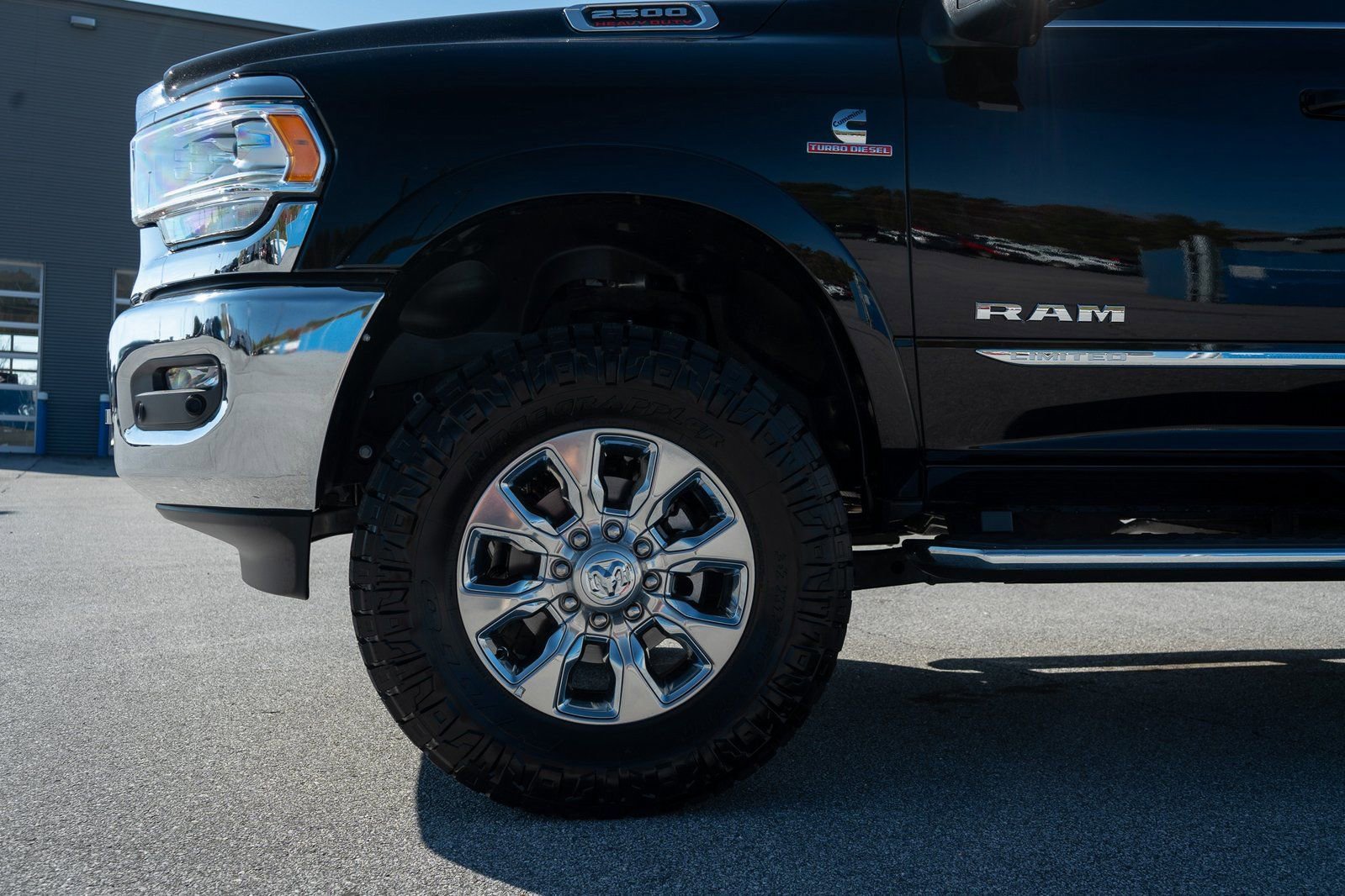 Used 2024 RAM 2500 Limited image 10