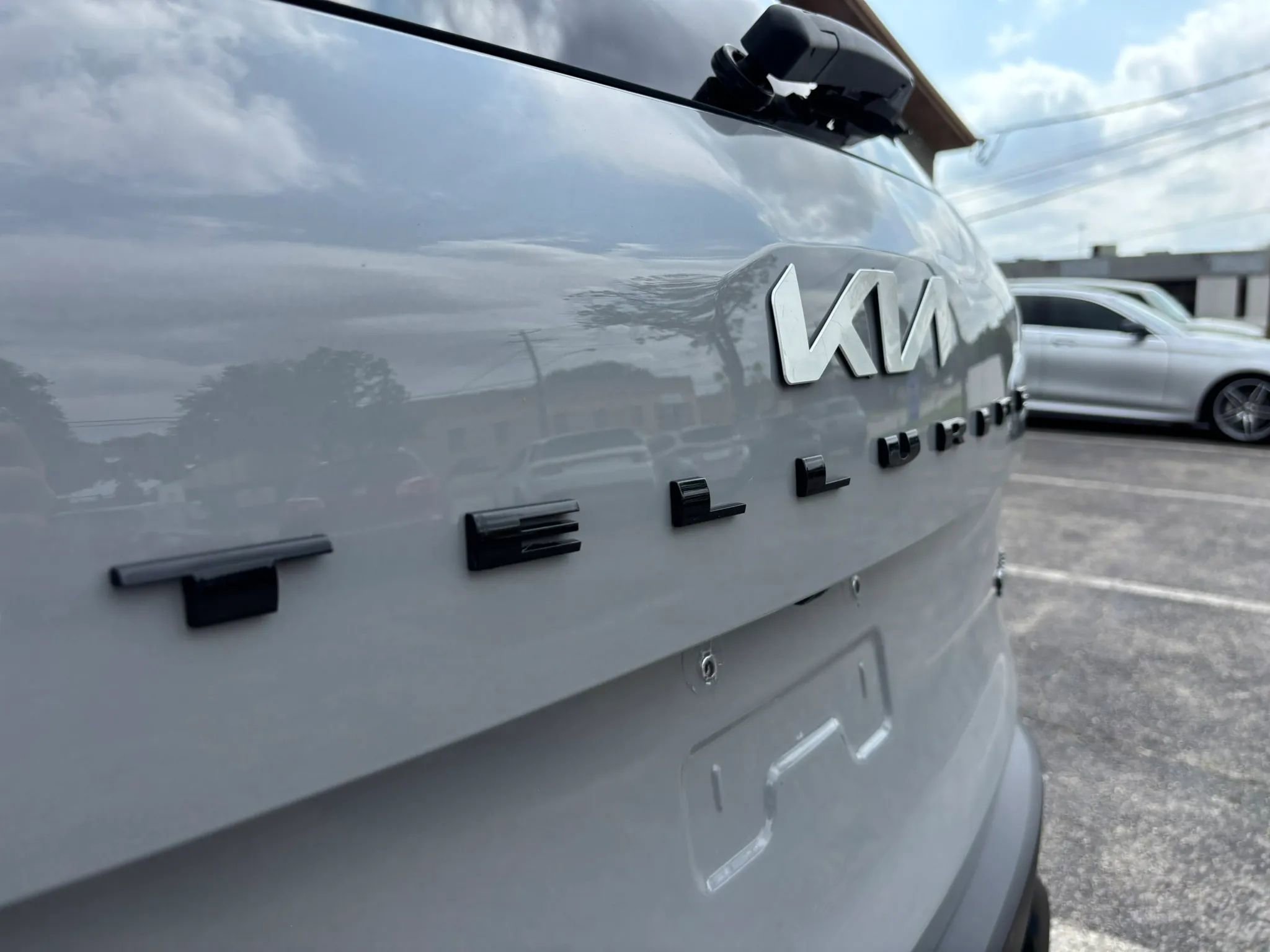 Used 2022 Kia Telluride EX w/ EX Premium Package AWD/4WD image 12