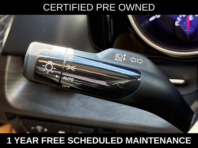 Used 2024 Kia Carnival EX FWD image 26
