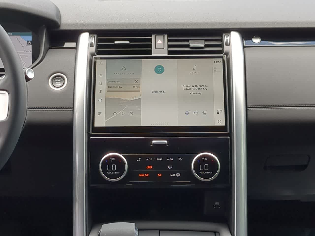 Certified 2025 Land Rover Discovery S AWD/4WD image 30