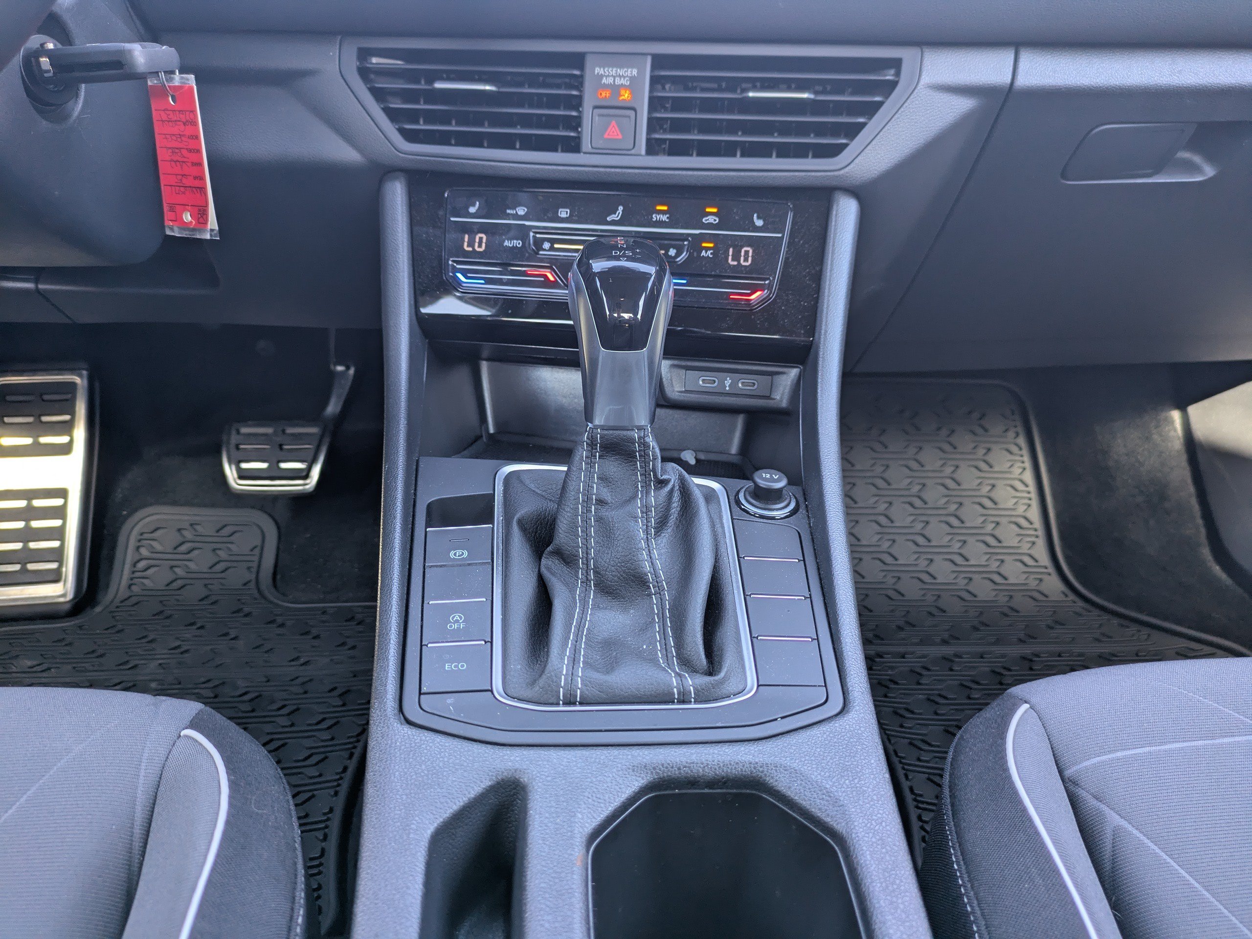 Used 2025 Volkswagen Jetta Sport FWD image 17