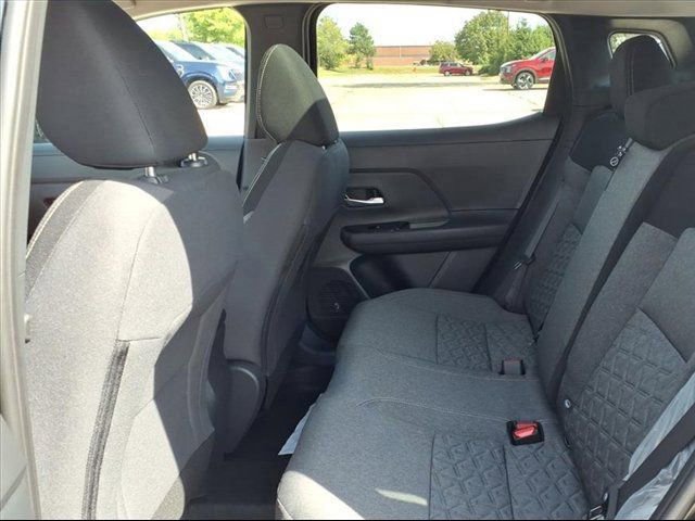 New 2026 Nissan Kicks SV w/ SV Premium Package image 32