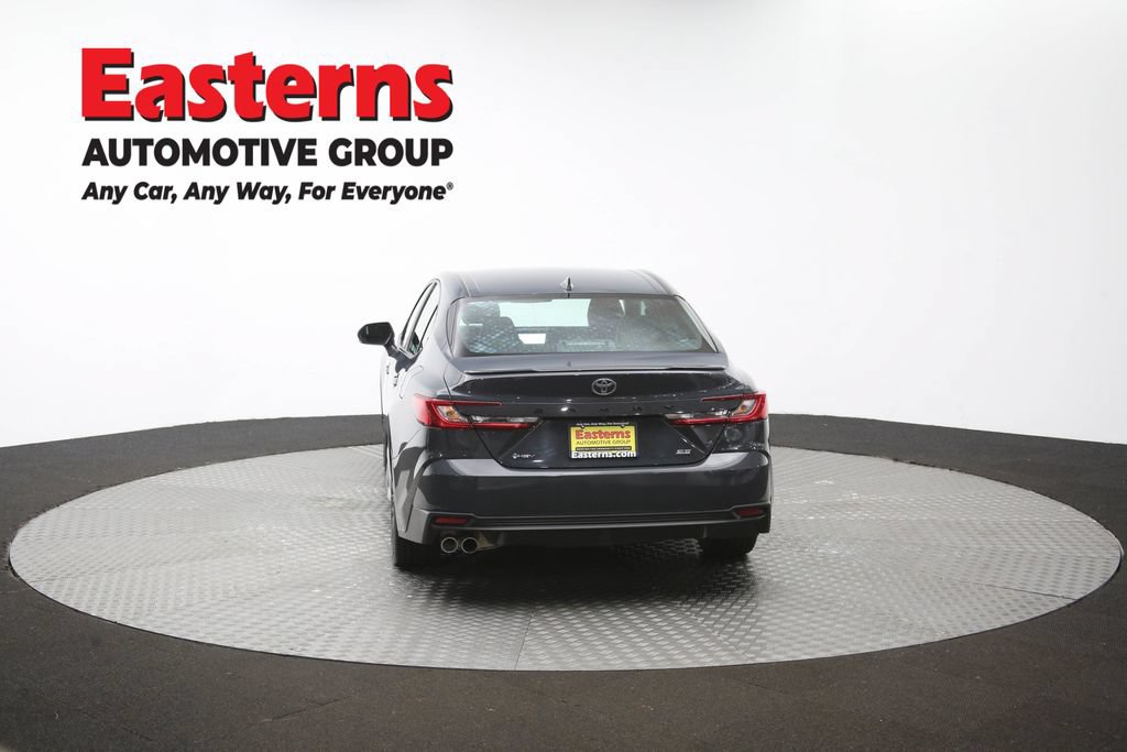 Used 2025 Toyota Camry SE FWD image 34