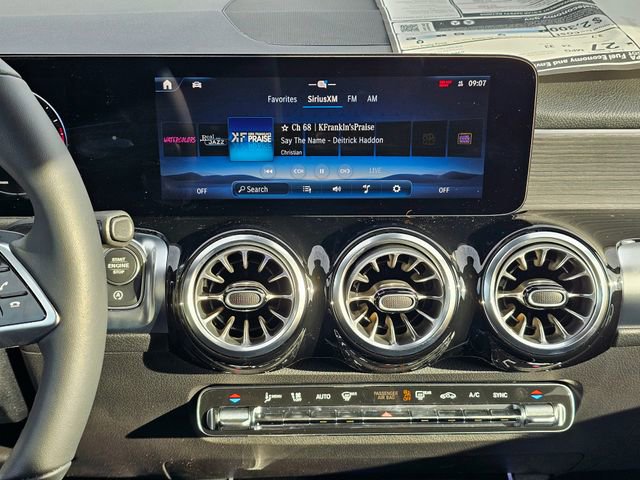 New 2026 Mercedes-Benz GLB 250 4MATIC image 32