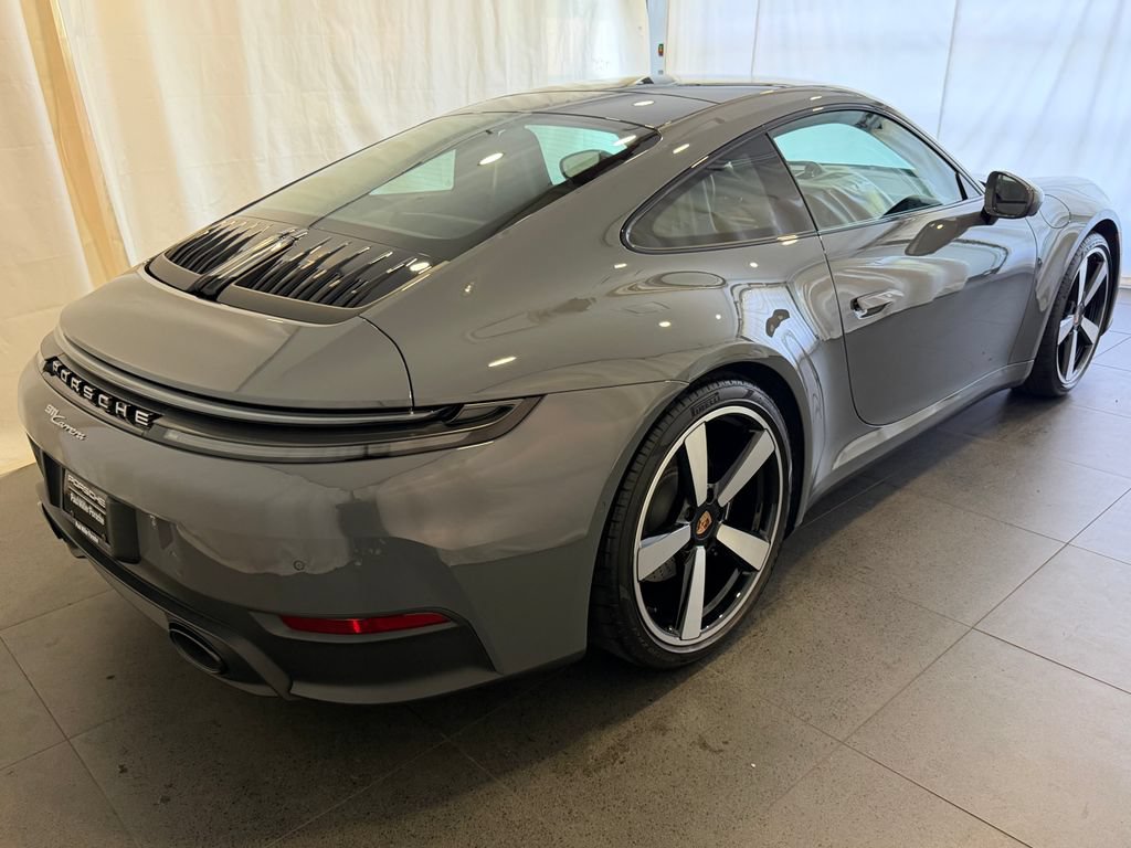 Certified 2025 Porsche 911 Carrera RWD image 9