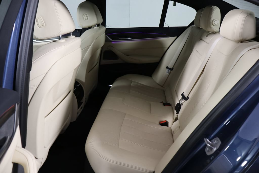 Used 2023 BMW 530i xDrive w/ Premium Package AWD/4WD image 16