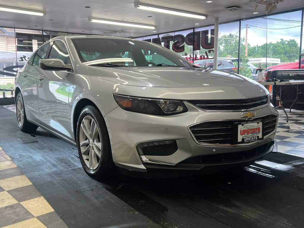 Used 2018 Chevrolet Malibu LT w/ Driver Confidence Package FWD 360° Tour