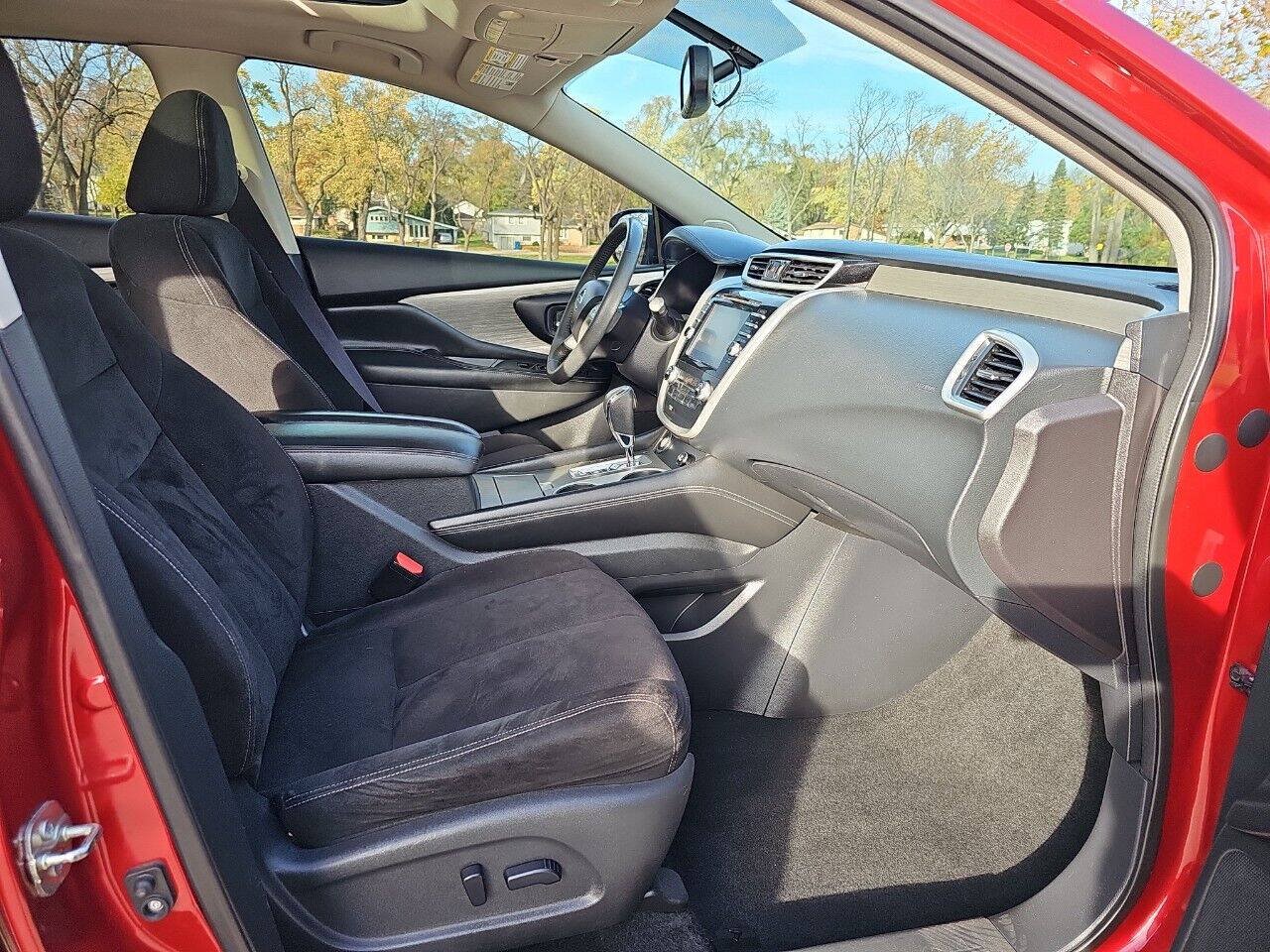 Used 2015 Nissan Murano SV w/ Premium Package AWD/4WD image 30