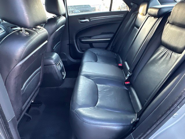 Used 2011 Chrysler 300 Limited RWD image 18